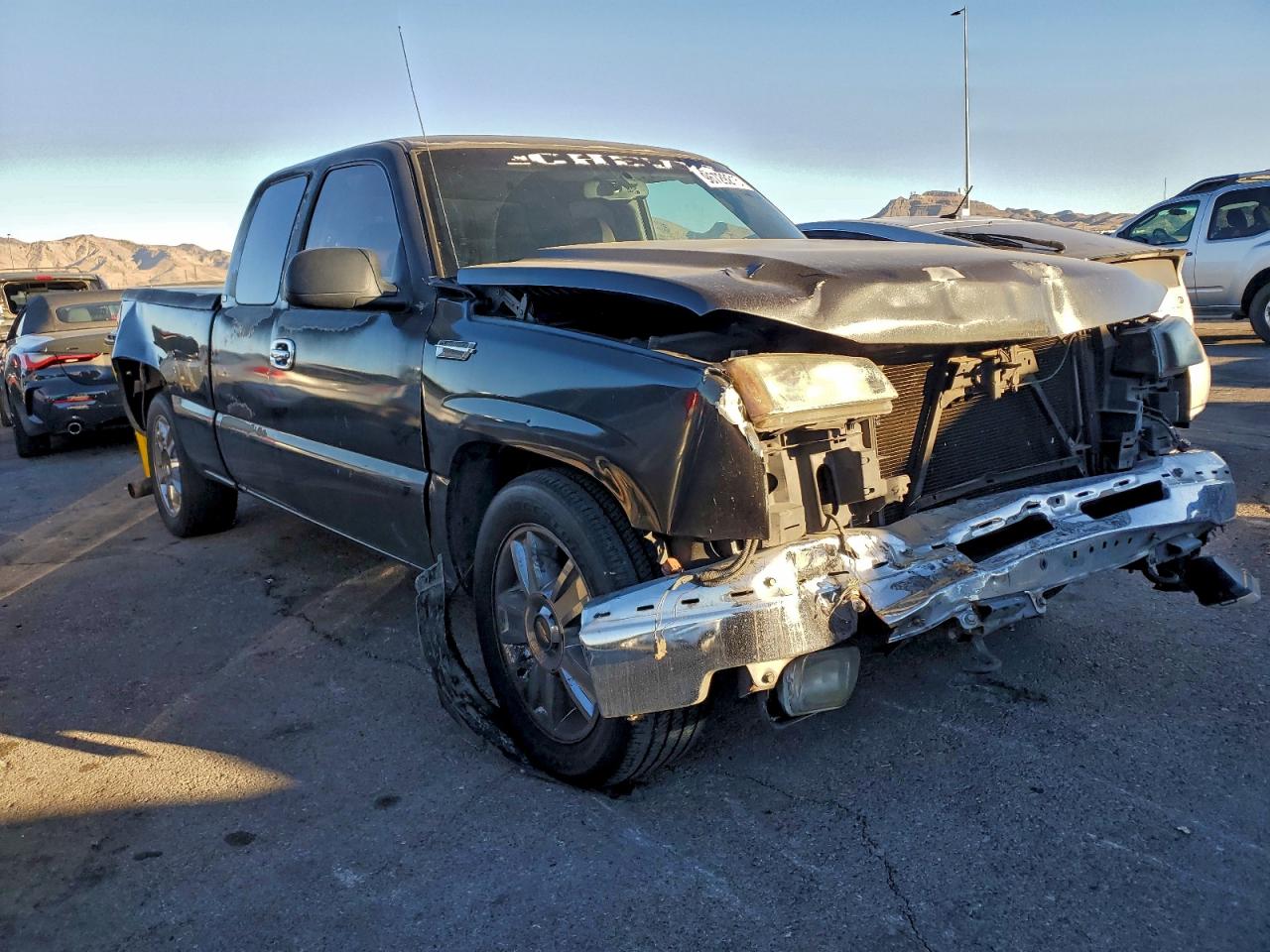2005 CHEVROLET SILVERADO C1500 photo 4