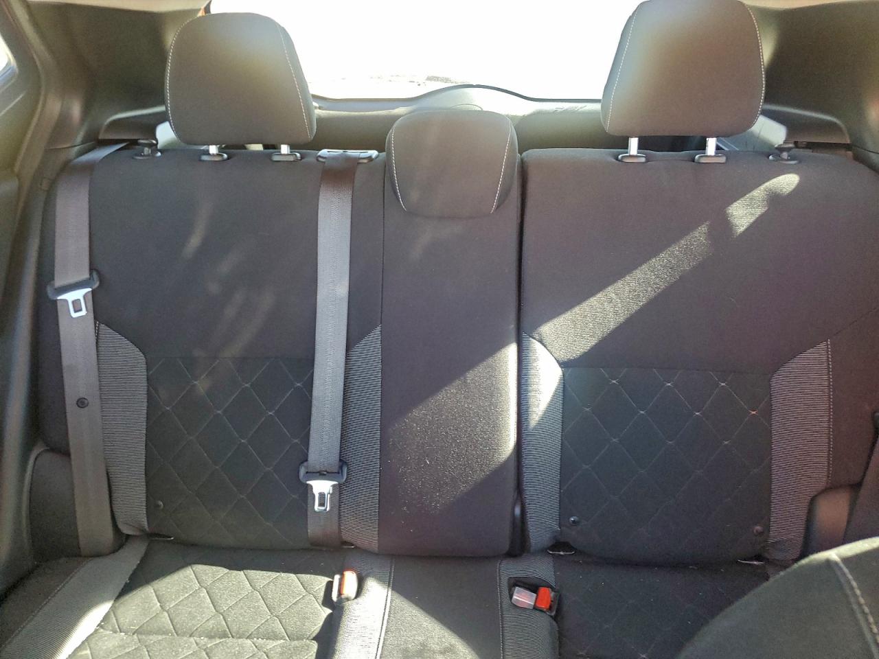 2019 NISSAN KICKS S photo 10