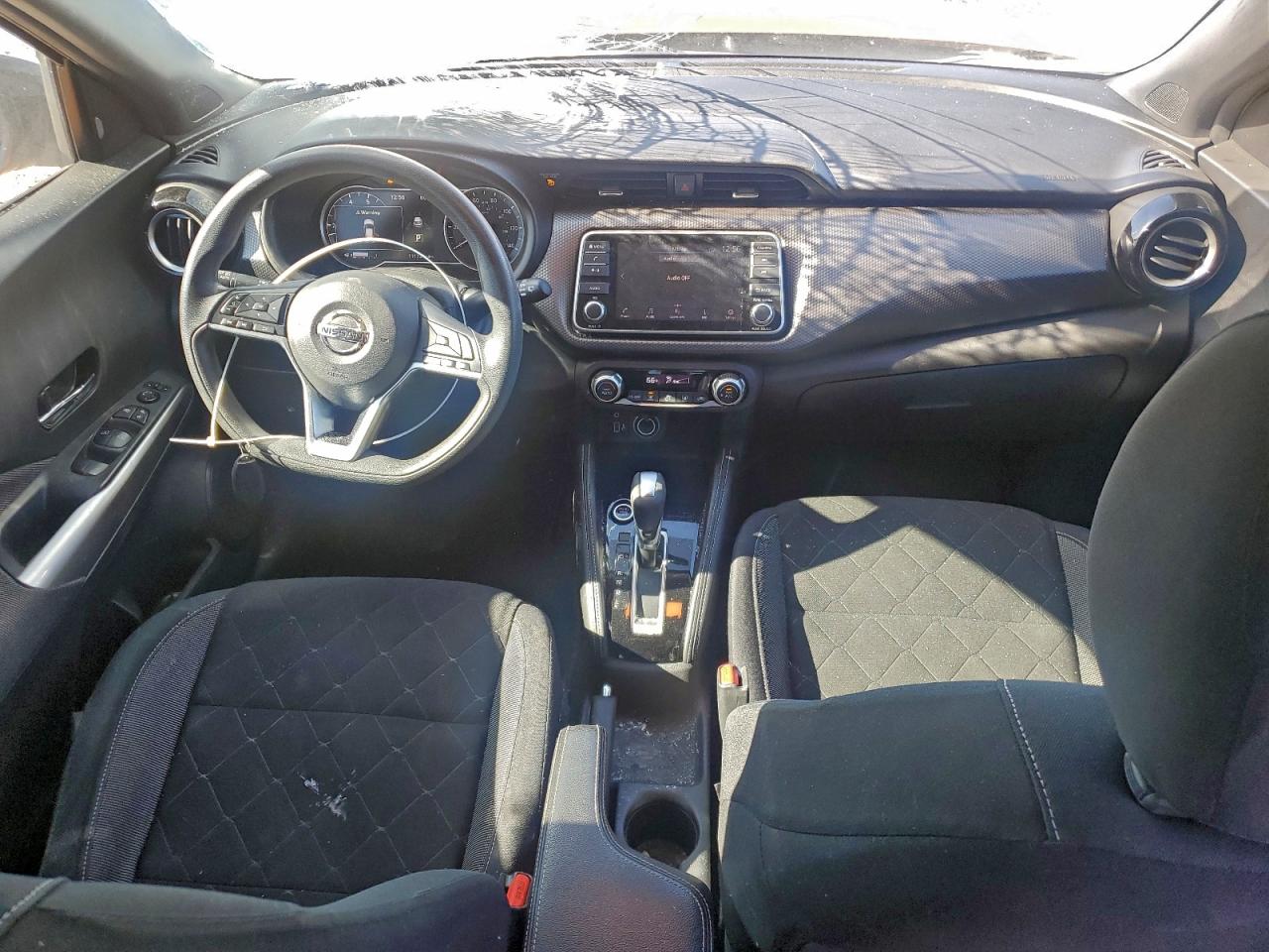 2019 NISSAN KICKS S photo 8