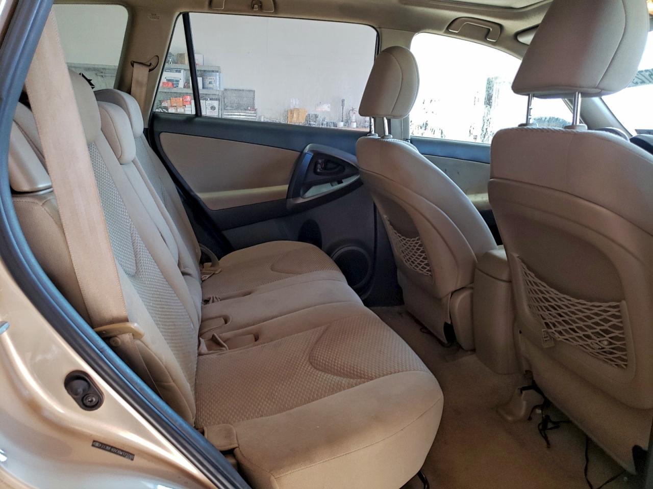 2011 TOYOTA RAV4 photo 31