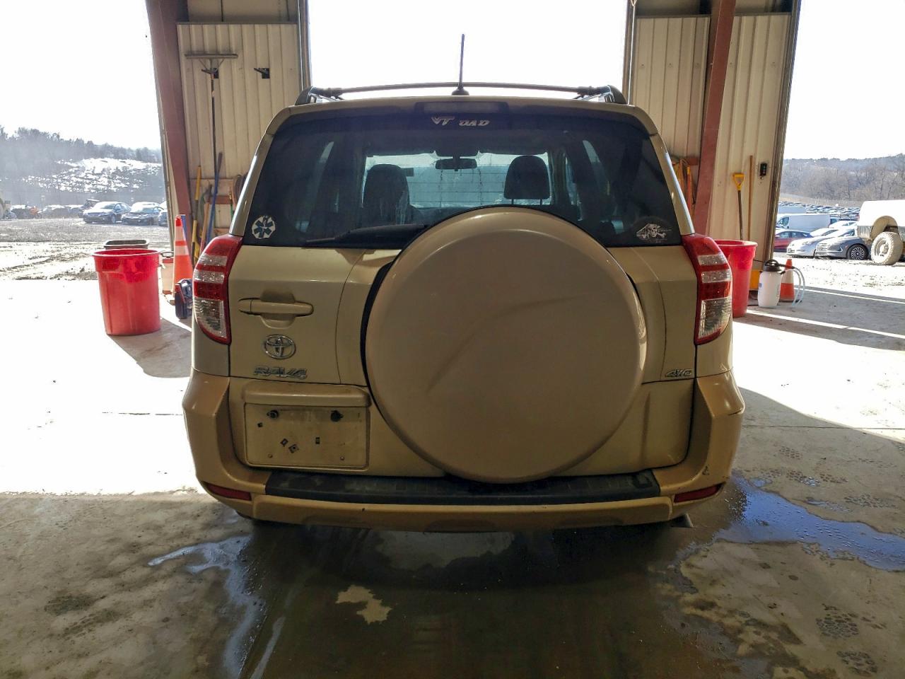 2011 TOYOTA RAV4 photo 16