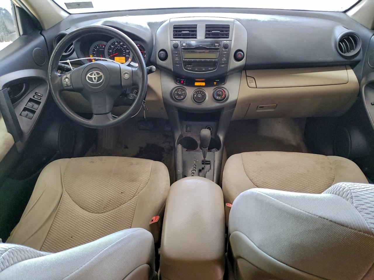 2011 TOYOTA RAV4 photo 22