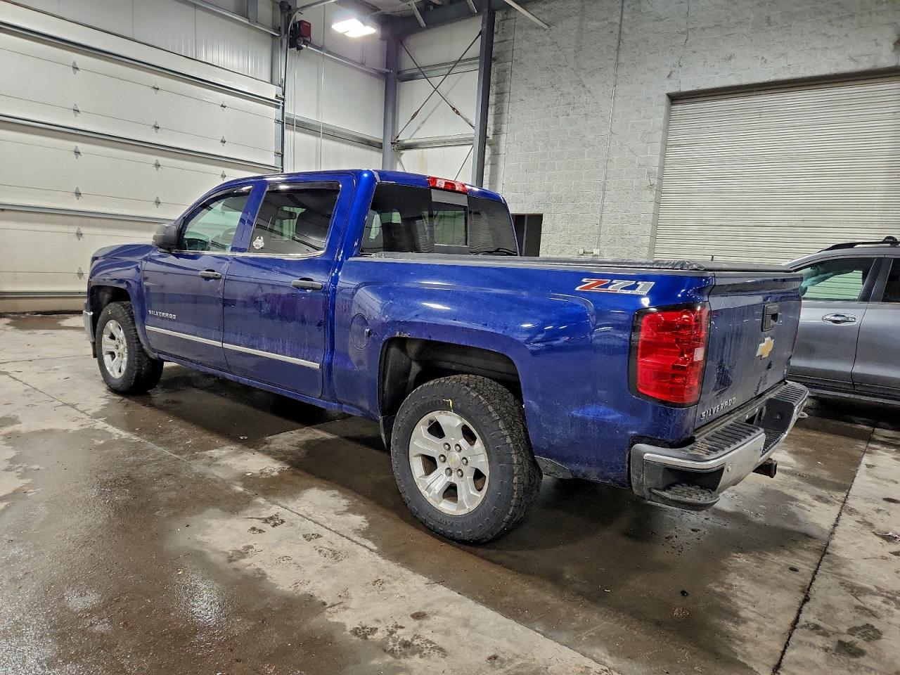 2014 CHEVROLET SILVERADO K1500 LT photo 2