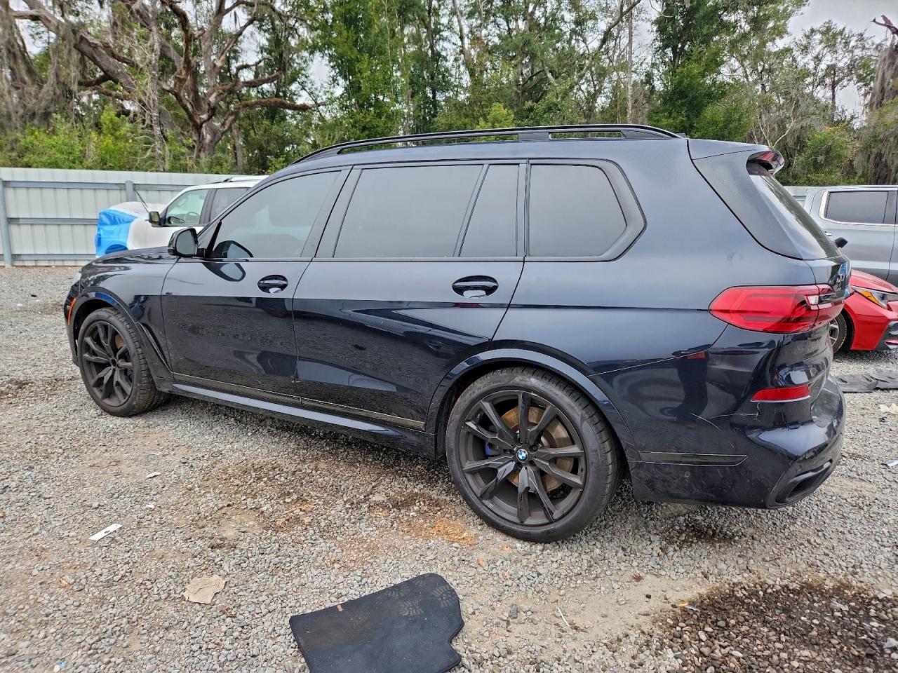 2020 BMW X7 M50I photo 2