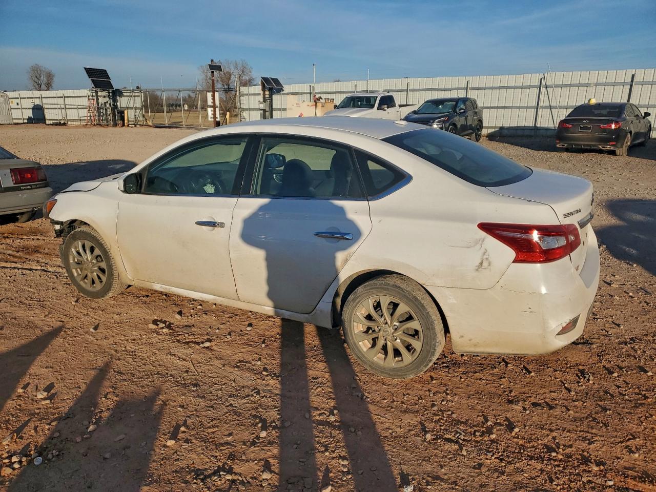 2018 NISSAN SENTRA photo 3