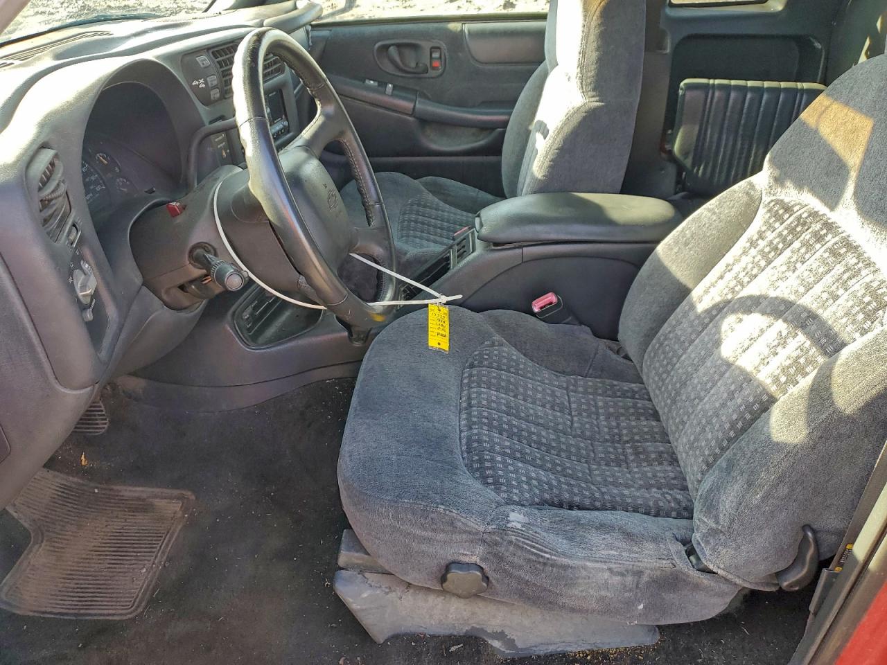 1999 CHEVROLET S TRUCK S10 photo 7
