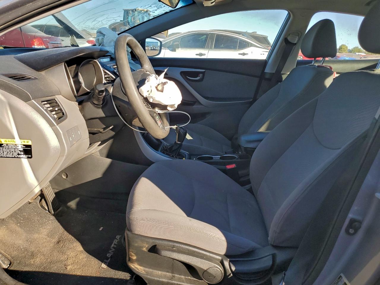 2015 HYUNDAI ELANTRA SE photo 7