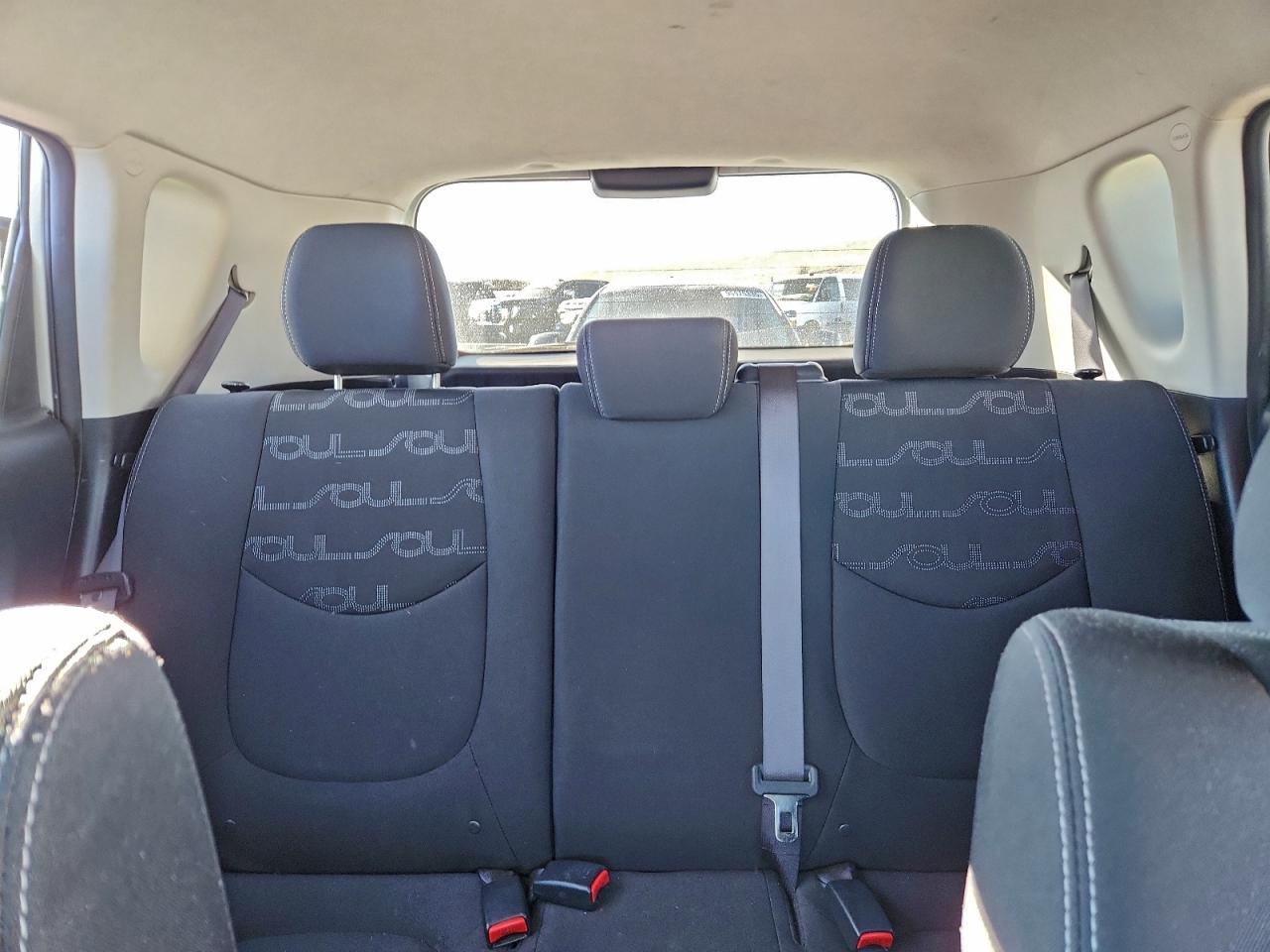 2012 KIA SOUL + photo 10