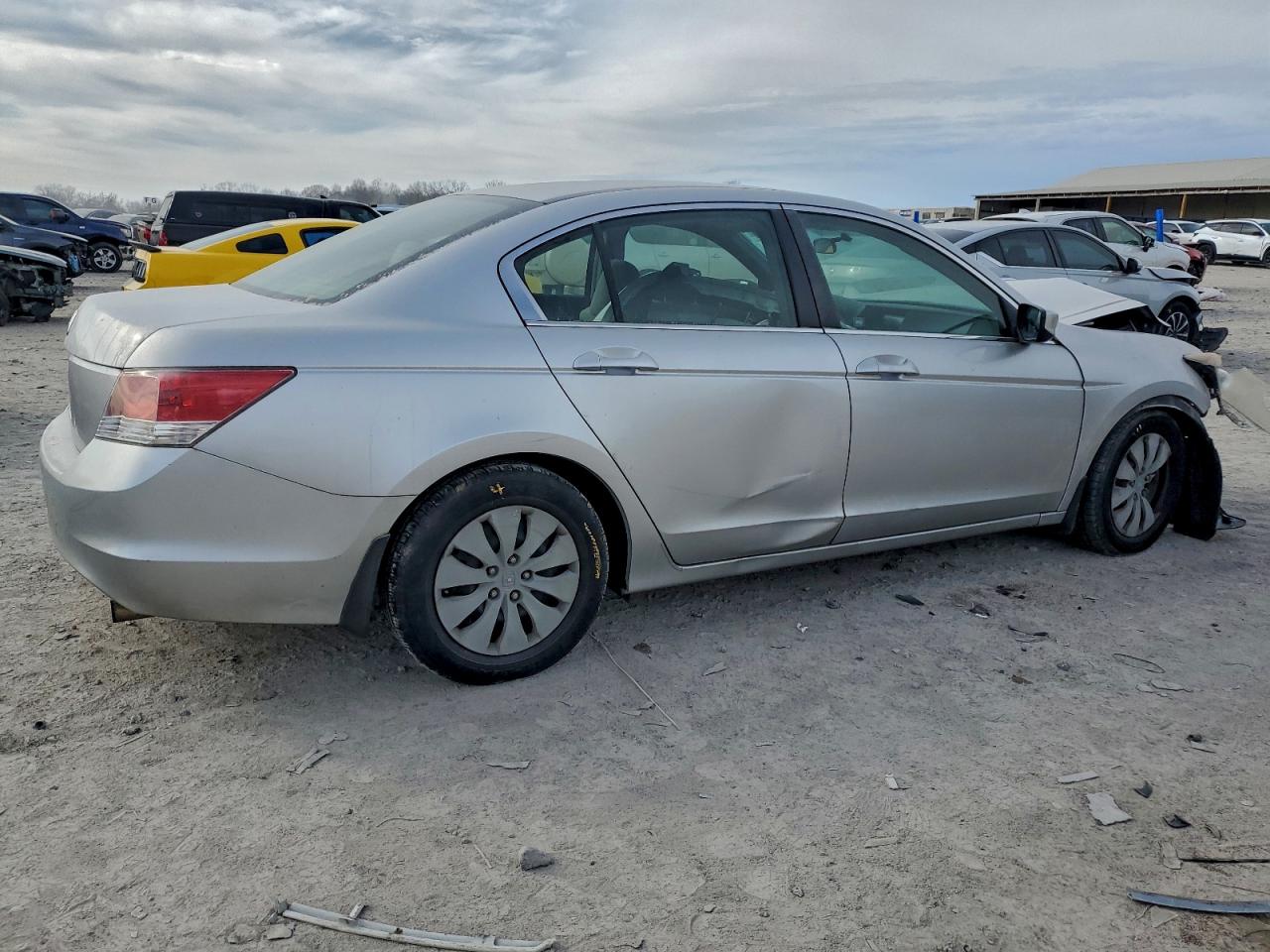 2008 HONDA ACCORD LX photo 3
