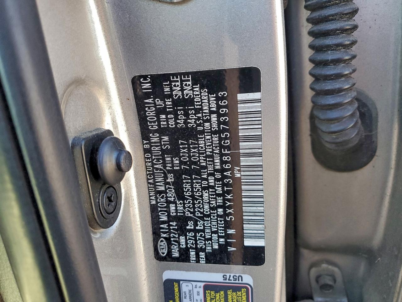 2015 KIA SORENTO LX photo 13