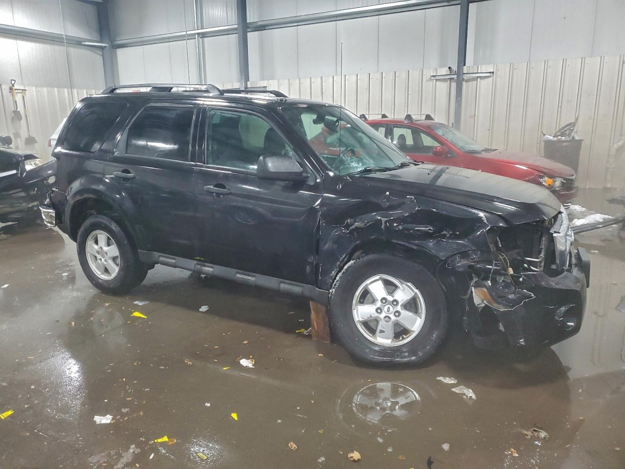 2011 FORD ESCAPE XLT photo 4