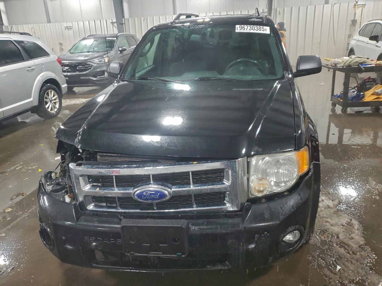 2011 FORD ESCAPE XLT photo 5