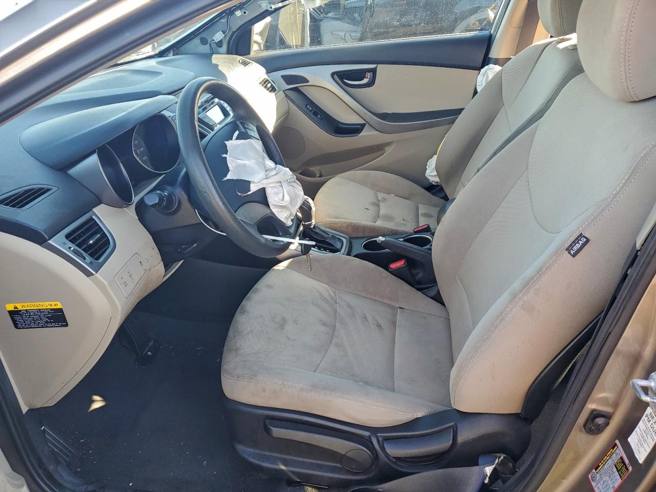 2014 HYUNDAI ELANTRA SE photo 7
