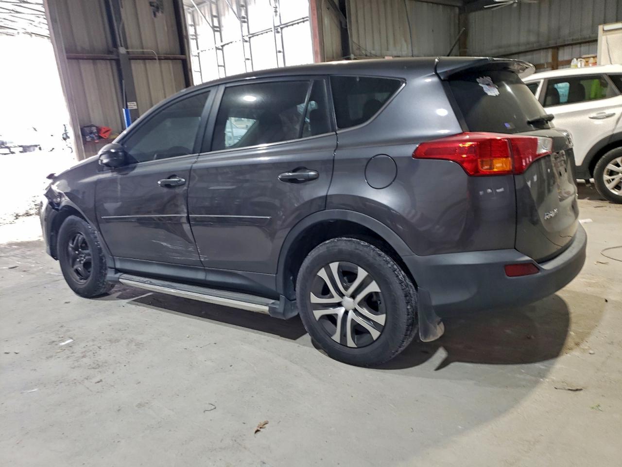 2013 TOYOTA RAV4 LE photo 3