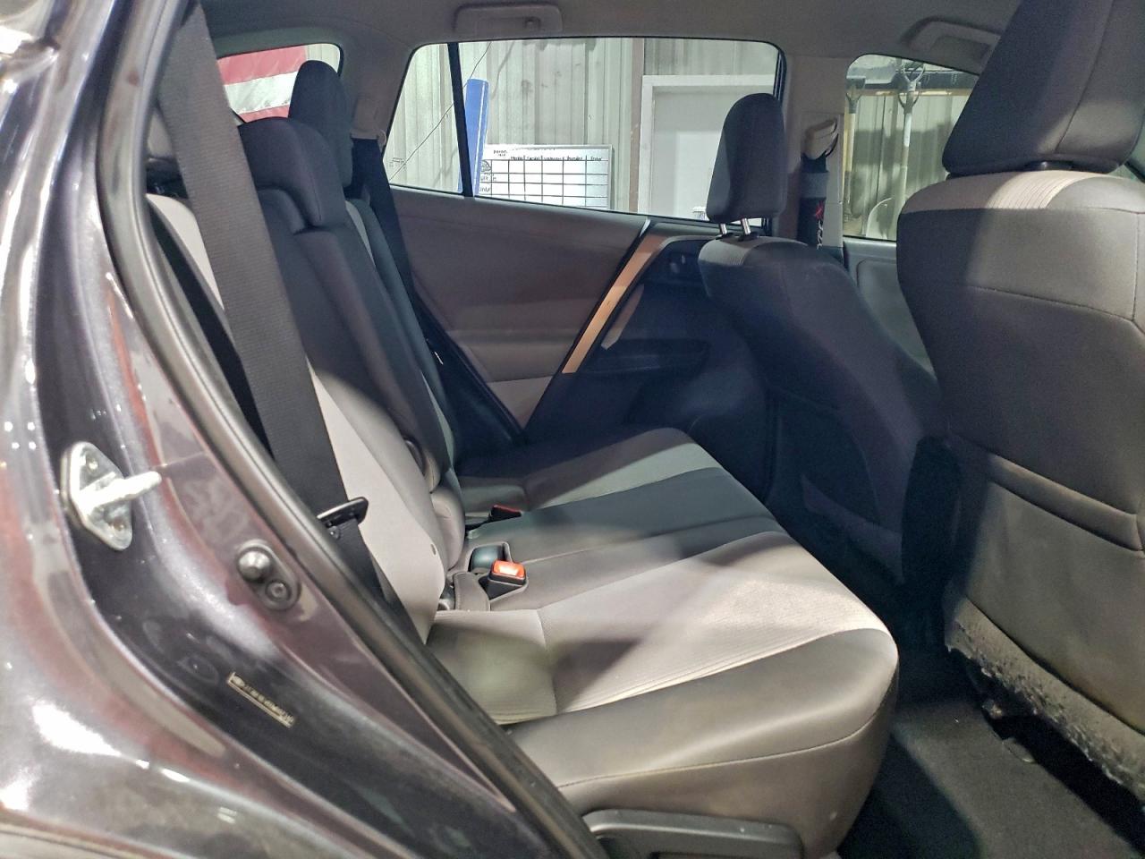 2013 TOYOTA RAV4 LE photo 21