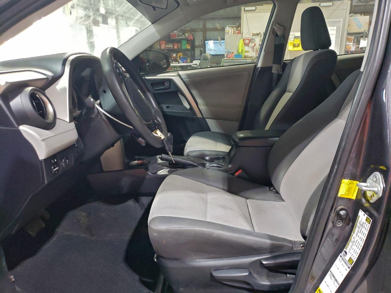 2013 TOYOTA RAV4 LE photo 13