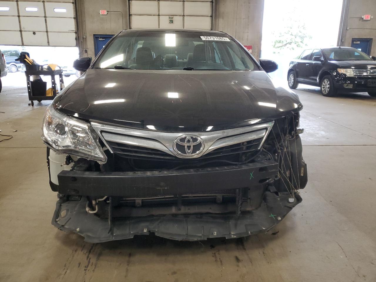 2012 TOYOTA CAMRY XLE photo 9