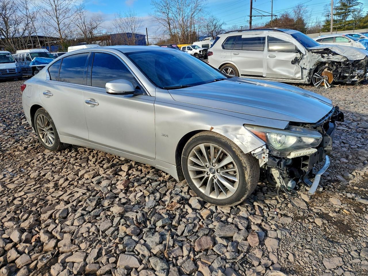 2018 INFINITI Q50 LUXE photo 7