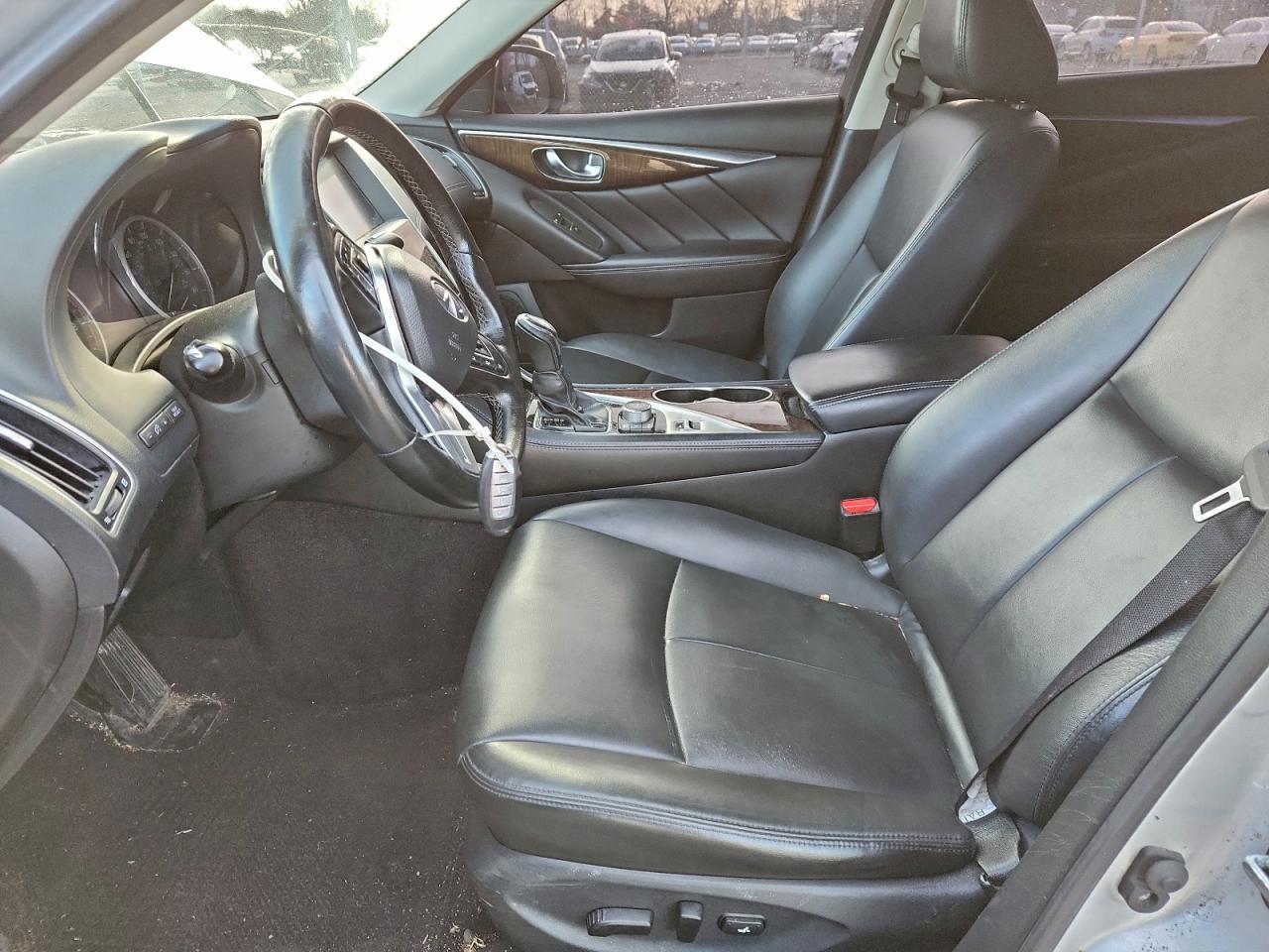 2018 INFINITI Q50 LUXE photo 13