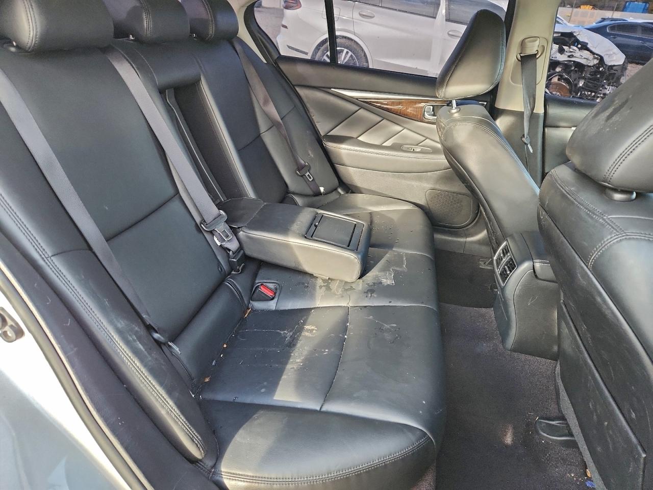 2018 INFINITI Q50 LUXE photo 19