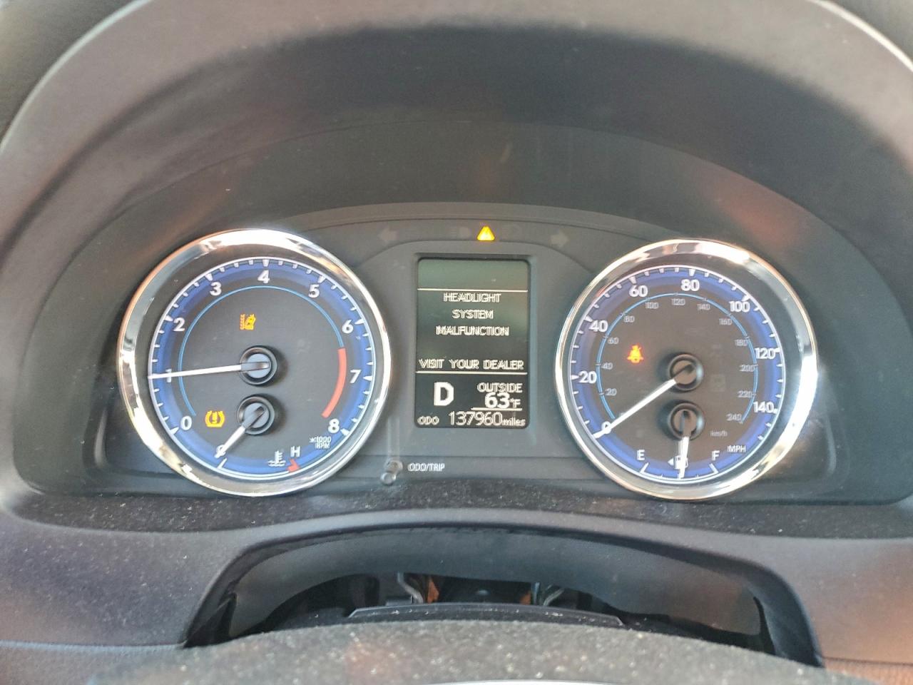 2018 TOYOTA COROLLA L photo 9