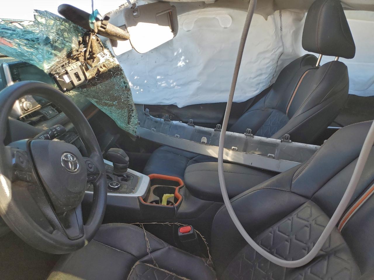 2019 TOYOTA RAV4 ADVENTURE photo 7