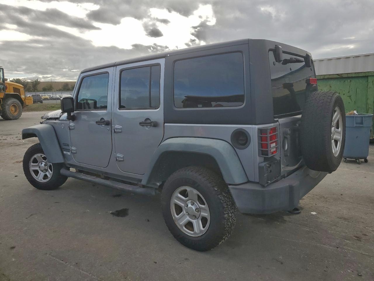 2016 JEEP WRANGLER UNLIMITED SPORT photo 3