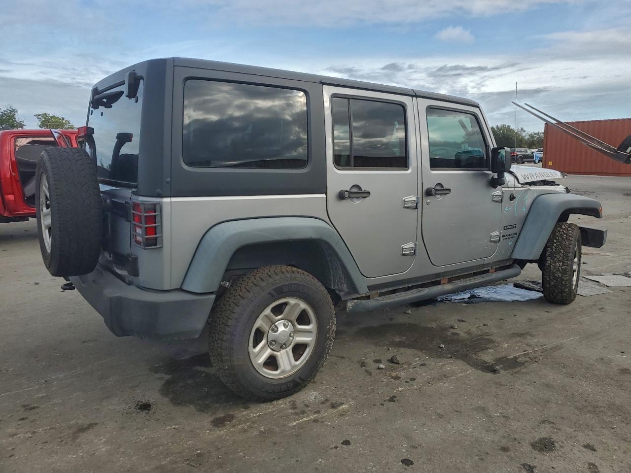 2016 JEEP WRANGLER UNLIMITED SPORT photo 5
