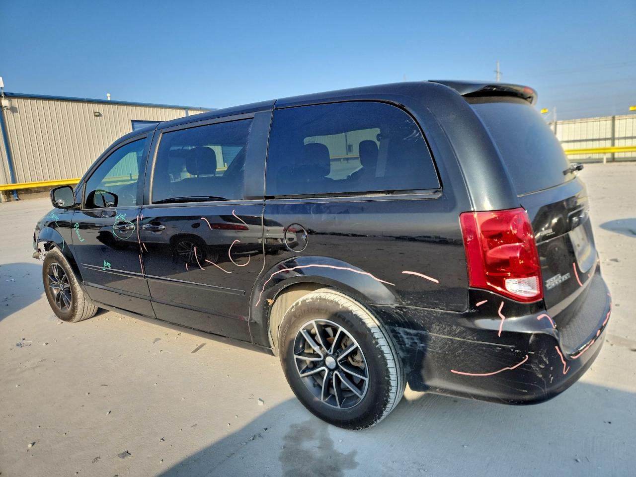 2015 DODGE GRAND CARAVAN SE photo 3
