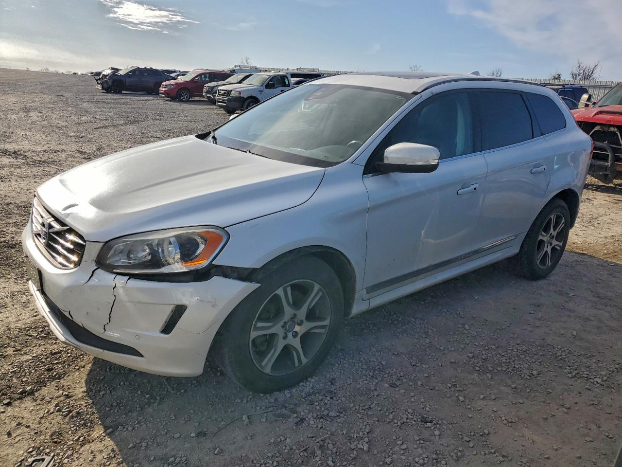 2015 VOLVO XC60