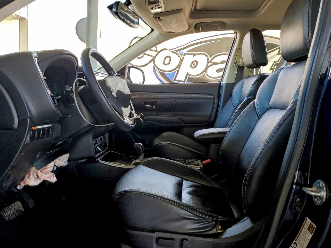 2019 MITSUBISHI OUTLANDER SE photo 7