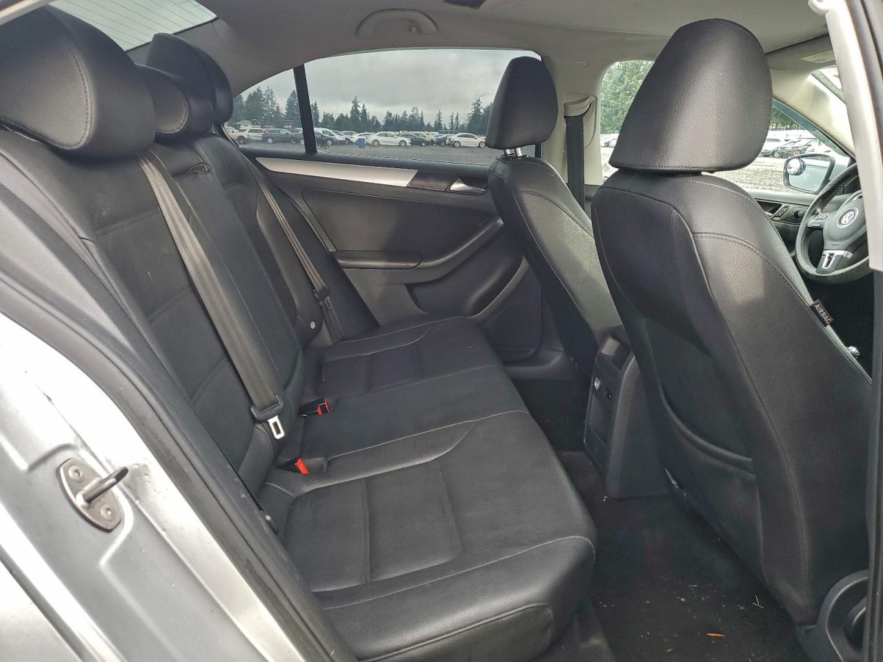 2012 VOLKSWAGEN JETTA TDI photo 10