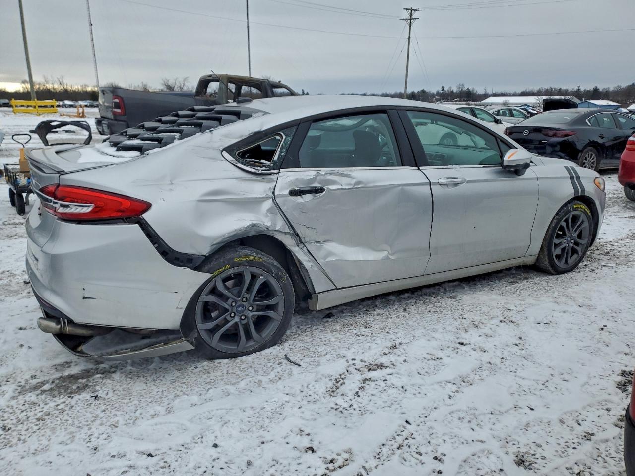 2018 FORD FUSION S photo 3