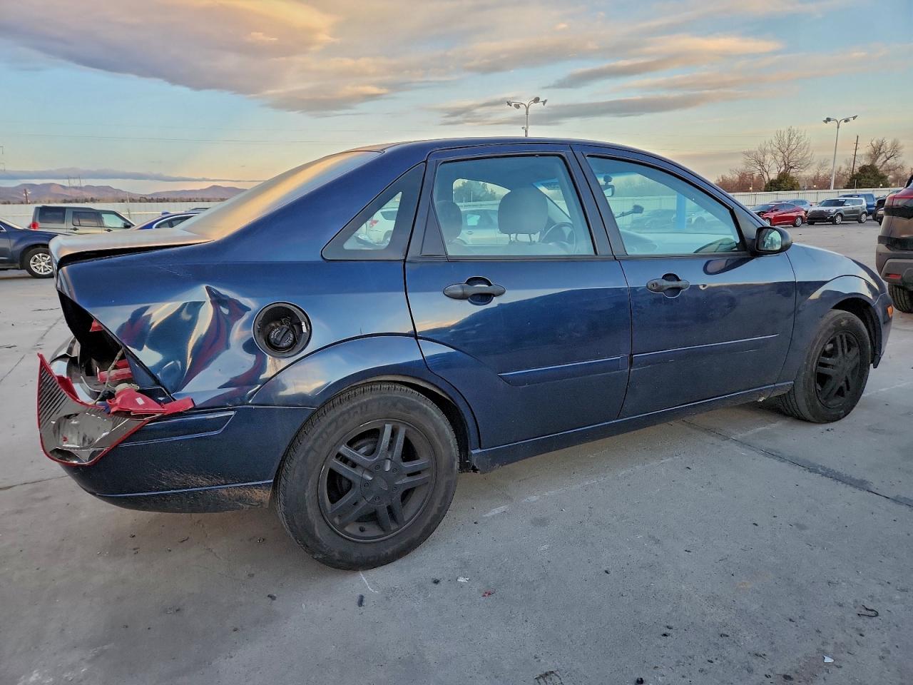 2002 FORD FOCUS SE photo 3