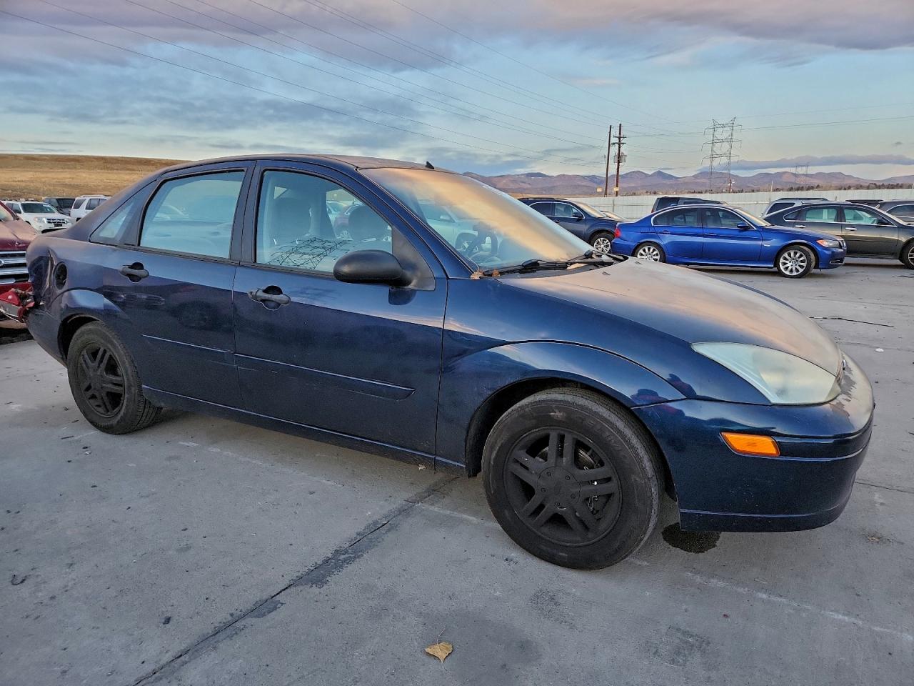 2002 FORD FOCUS SE photo 4