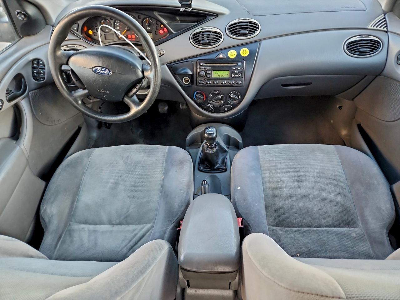 2002 FORD FOCUS SE photo 8