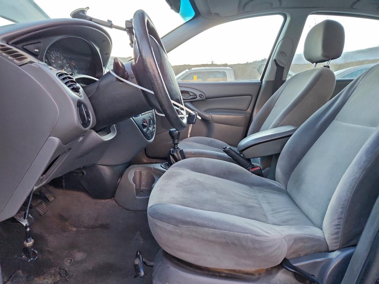 2002 FORD FOCUS SE photo 7