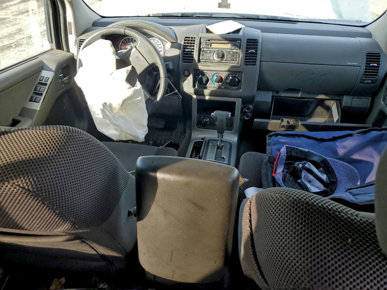 2009 NISSAN PATHFINDER S photo 8