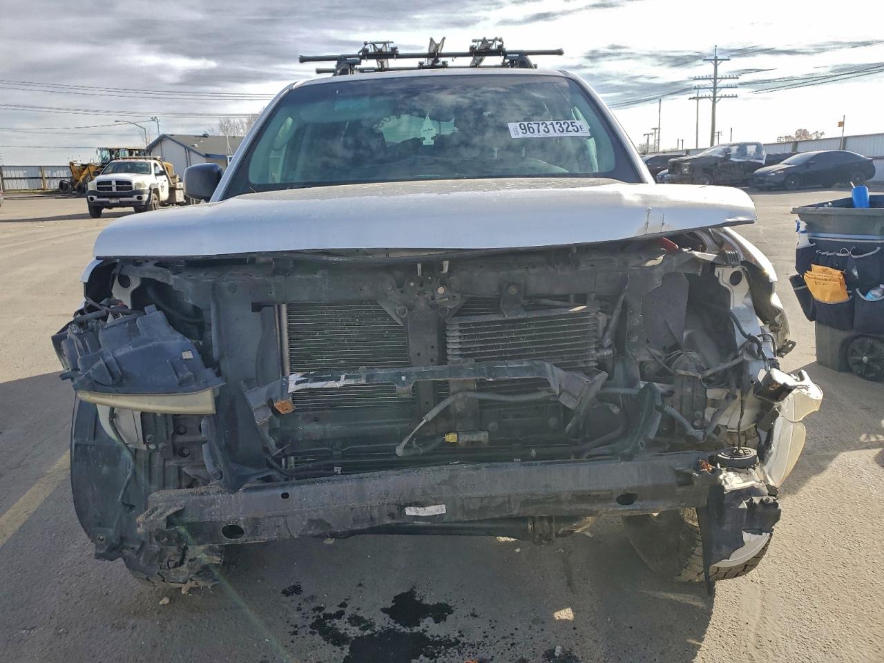 2009 NISSAN PATHFINDER S photo 5