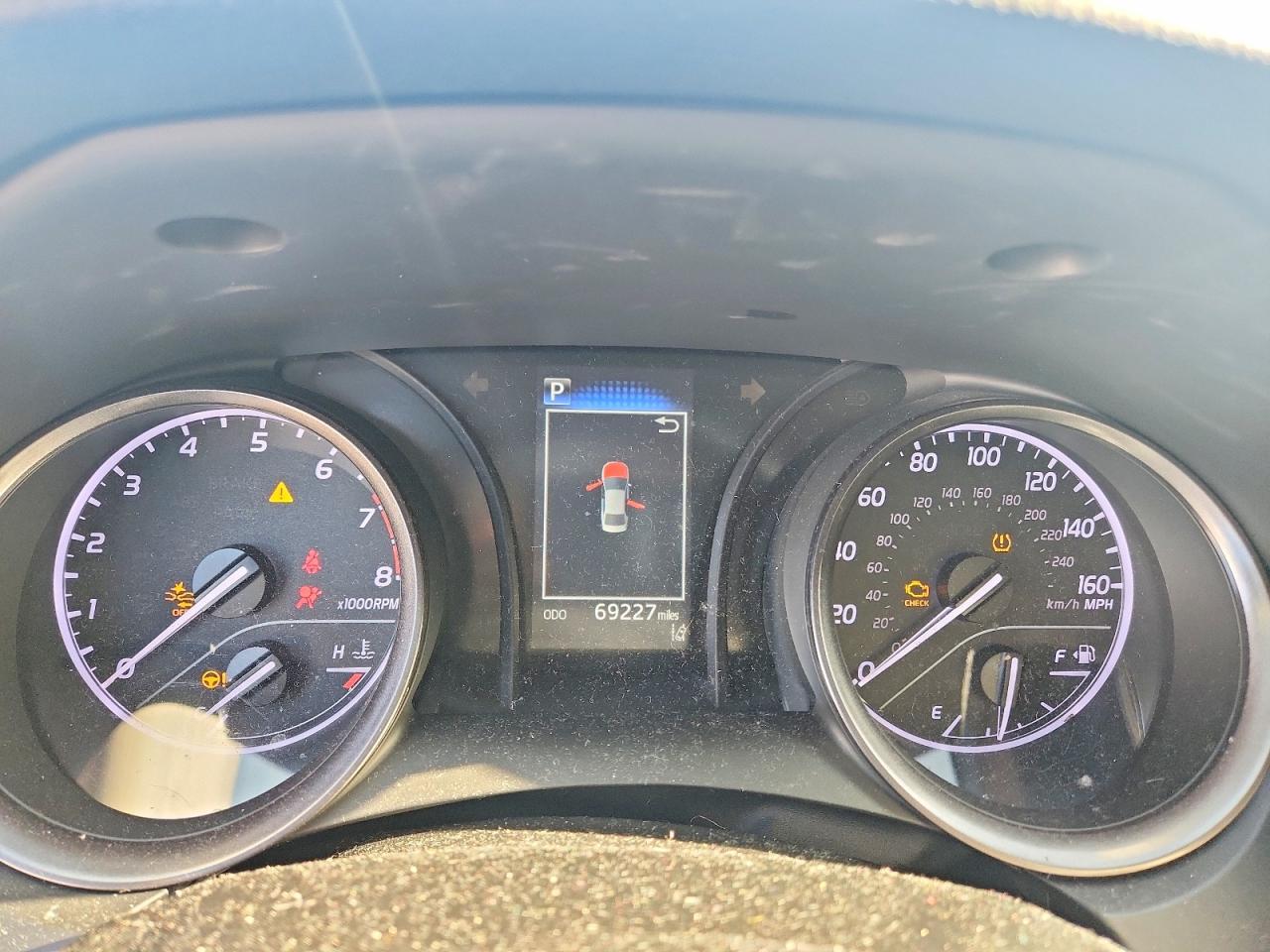 2022 TOYOTA CAMRY SE photo 9