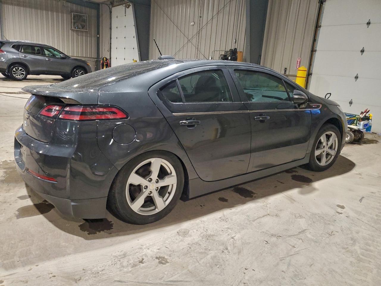 2015 CHEVROLET VOLT photo 3