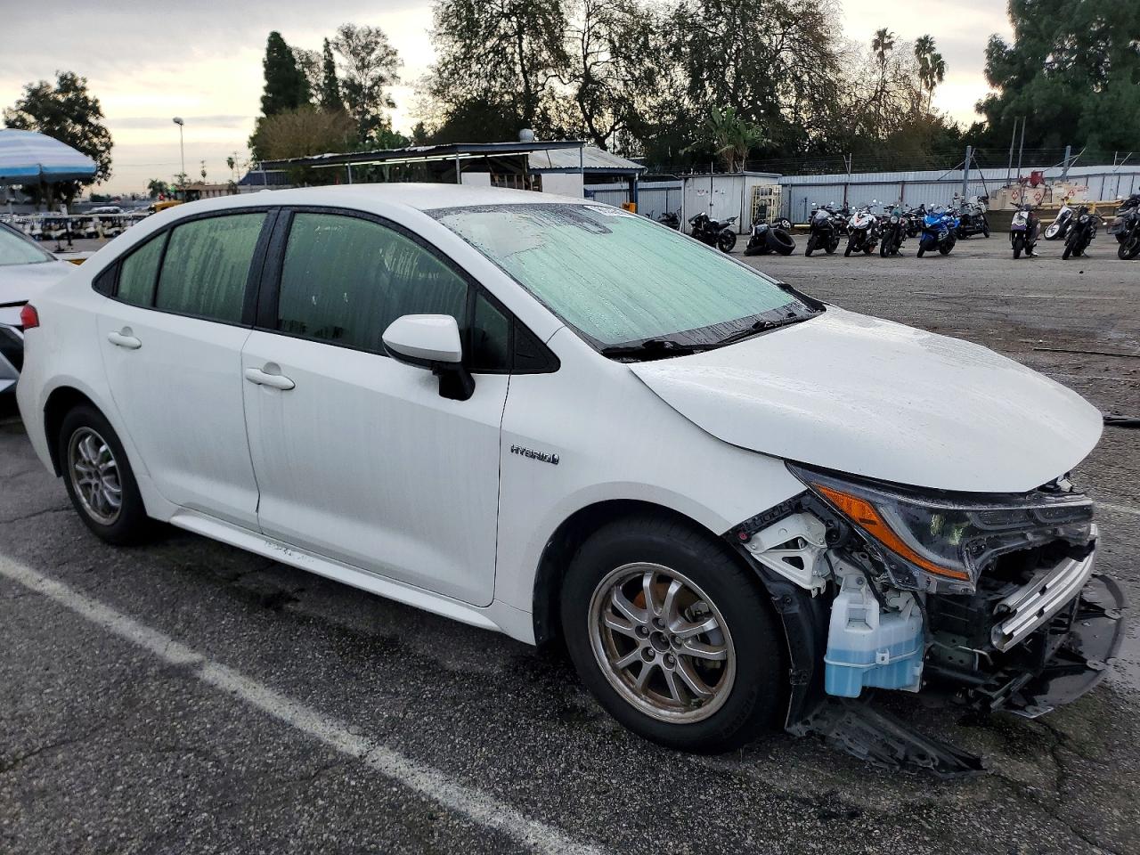 2020 TOYOTA COROLLA LE photo 4