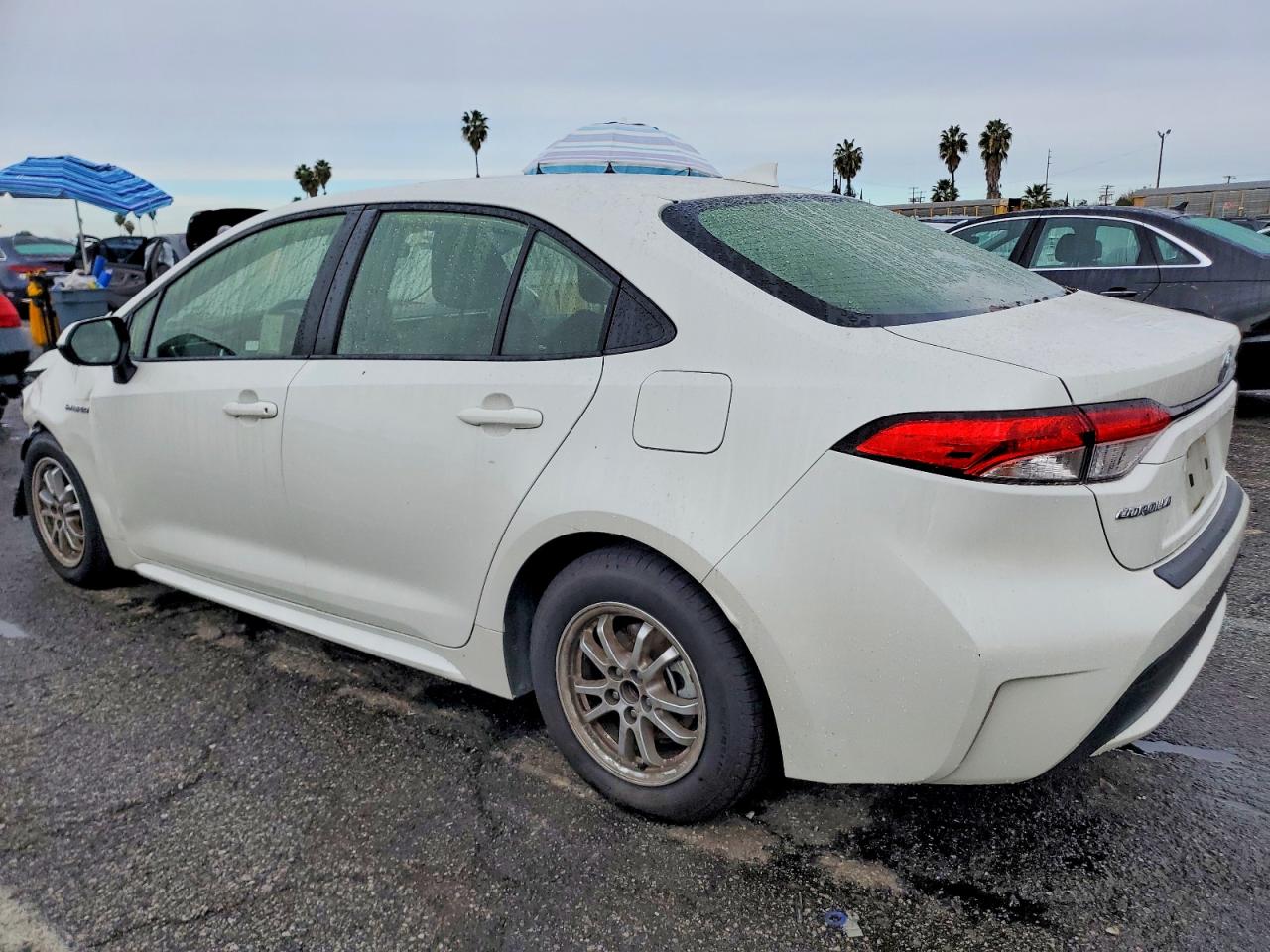 2020 TOYOTA COROLLA LE photo 2