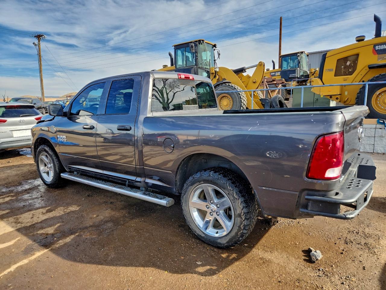 2018 RAM 1500 ST photo 2