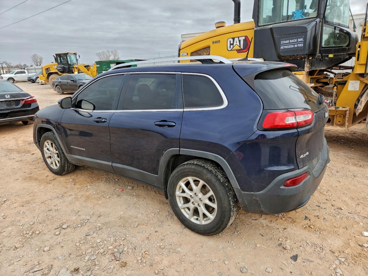 2016 JEEP CHEROKEE LATITUDE photo 2