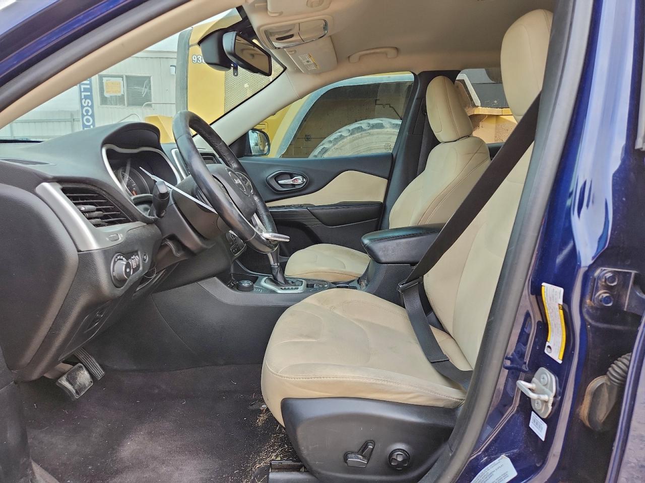 2016 JEEP CHEROKEE LATITUDE photo 7