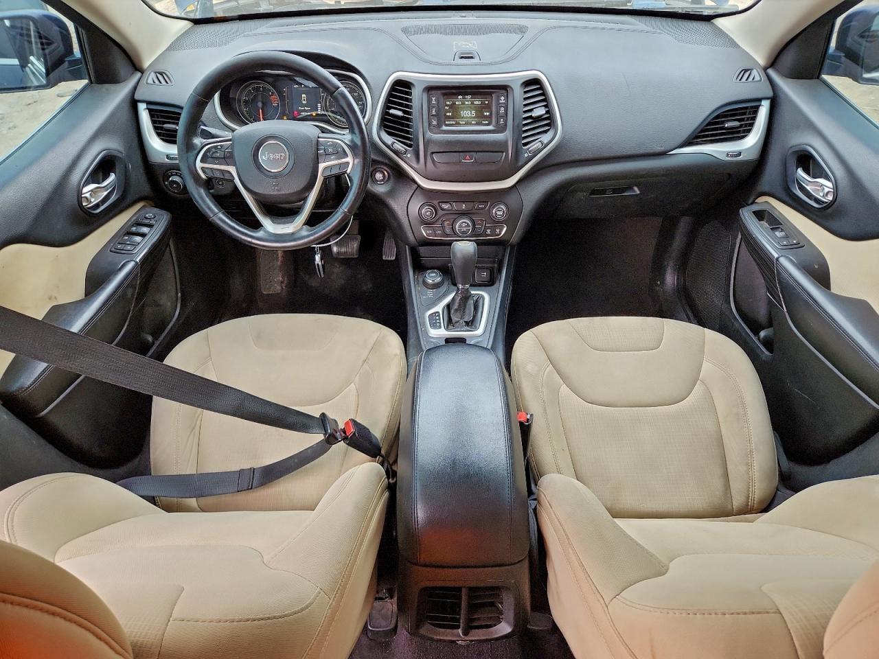 2016 JEEP CHEROKEE LATITUDE photo 8