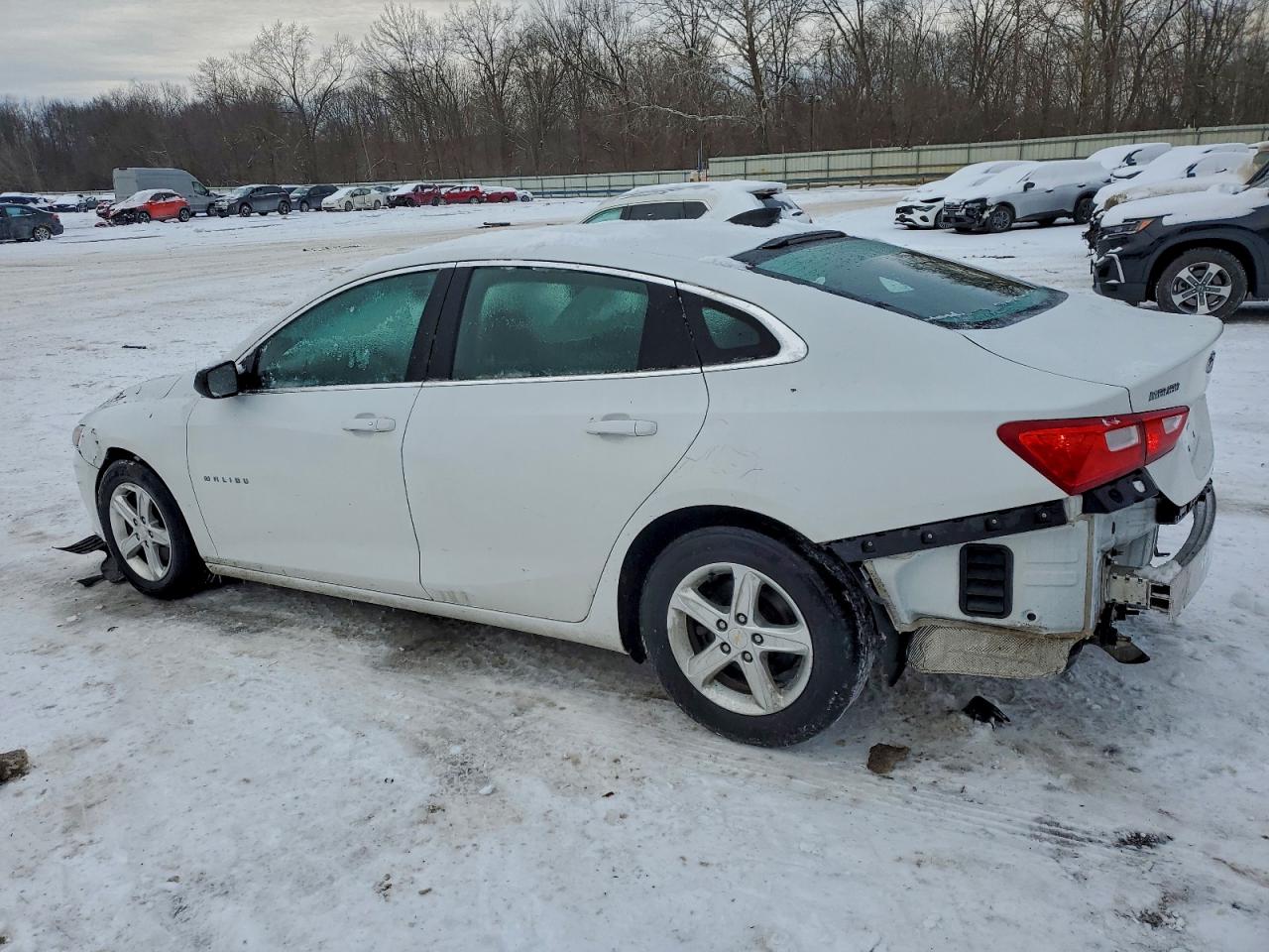 2021 CHEVROLET MALIBU LS photo 3