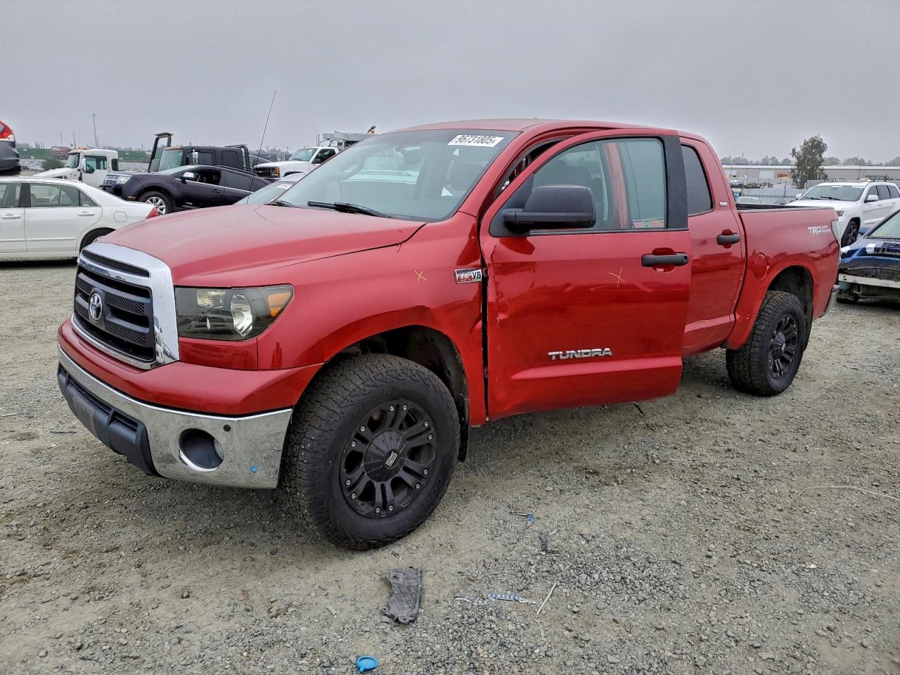 2013 TOYOTA TUNDRA