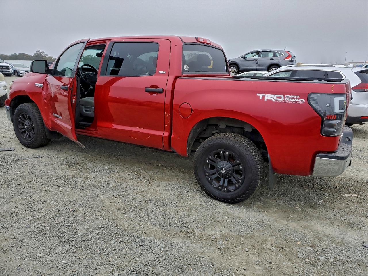 2013 TOYOTA TUNDRA CREWMAX SR5 photo 3